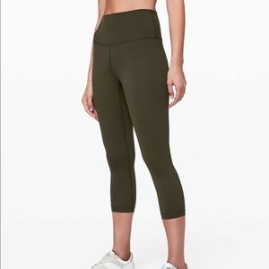 Wunder Under Crop 21” Full On Luxtreme